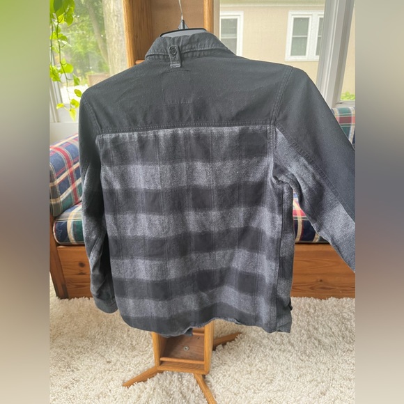 Men’s Dravus Black and Grey Flannel - Picture 3 of 3